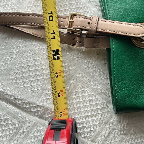 🌸END OF SUMMER SALE 🌸Michael Kors Emerald Green Bucket Bag - Picture 8 of 11